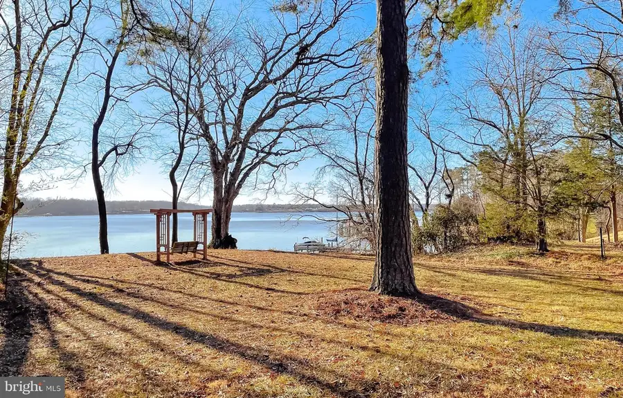 22164 Miller Ct, Leonardtown, MD 20650 - Image #2