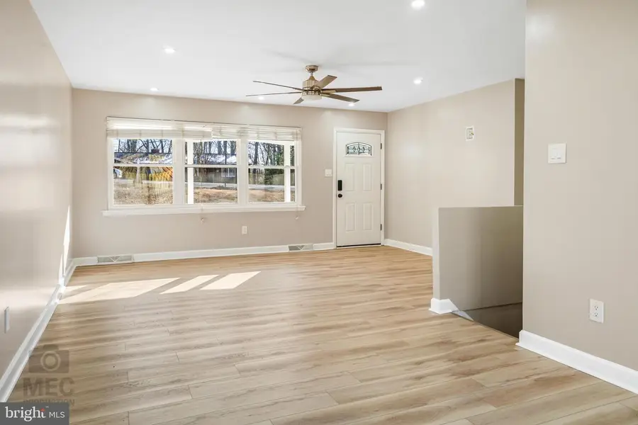 25934 Hill Top Ct, Mechanicsville, MD 20659 - Image #2