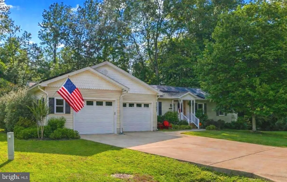 21427 Lee Dr, Lexington Park, MD 20653 - #1