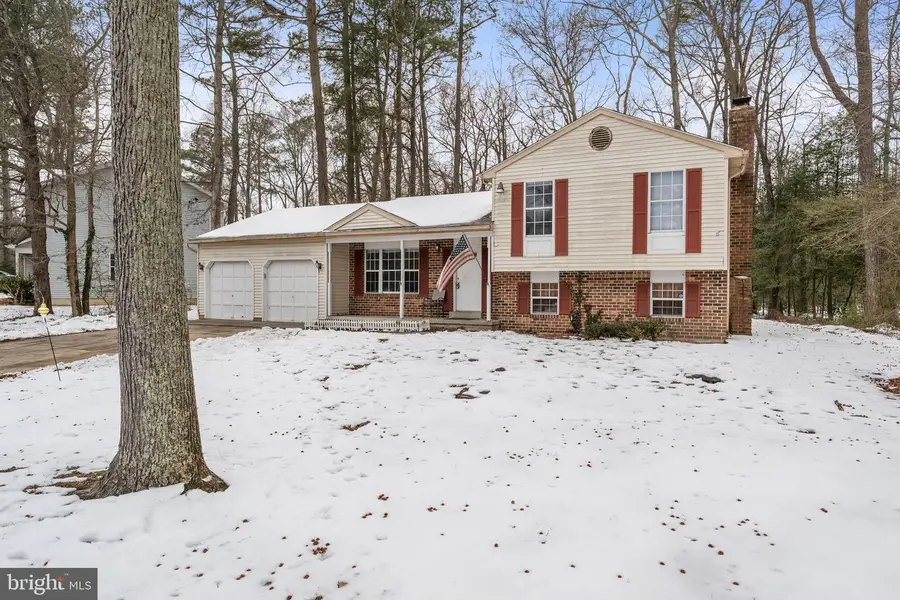 21335 S Essex Dr, Lexington Park, MD 20653 - #3