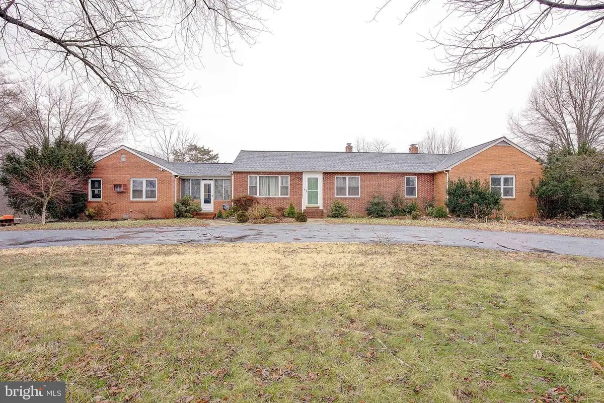 24820 Sotterley Rd, Hollywood, MD 20636 - #1