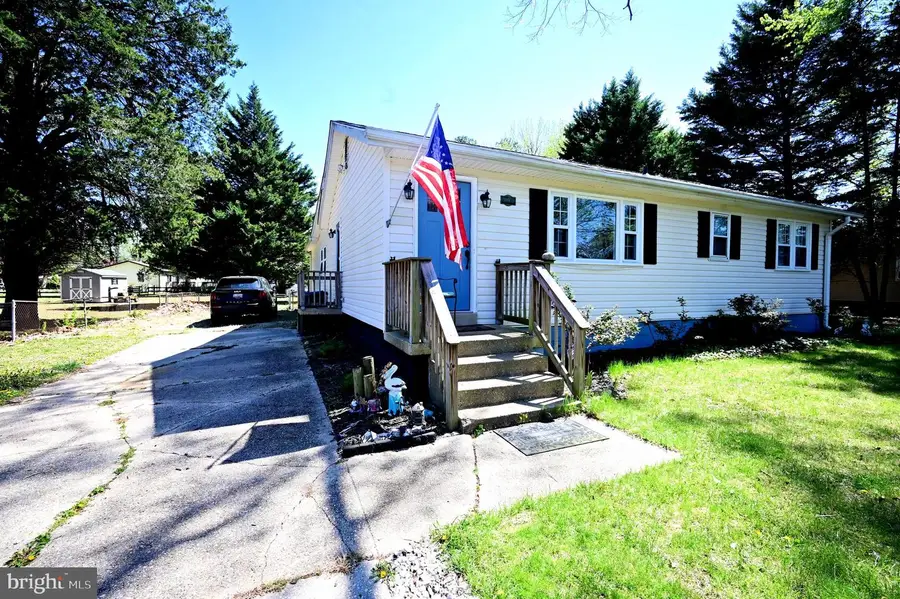 40070 Beach Dr, Mechanicsville, MD 20659 - #2