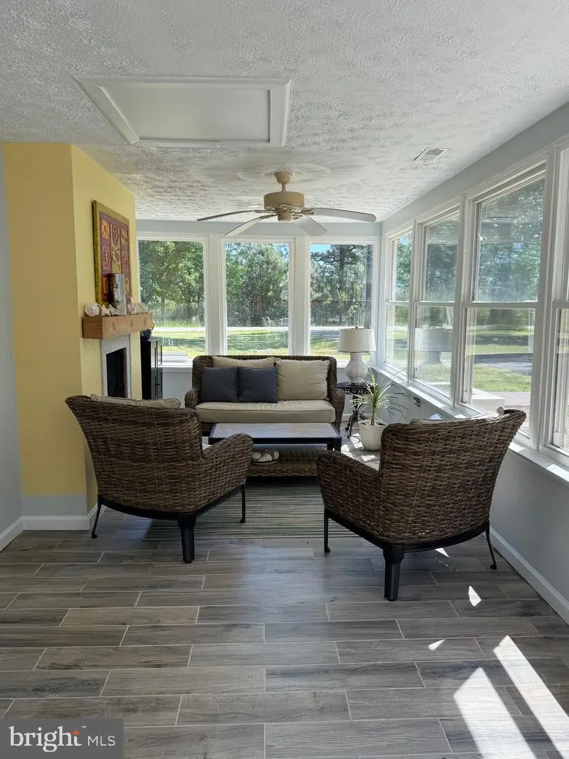 15085 Lake Dr, Scotland, MD 20687 - #2