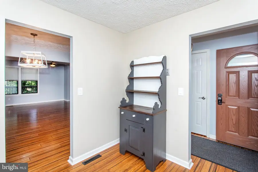23341 Red Oak Ct, California, MD 20619 - #2