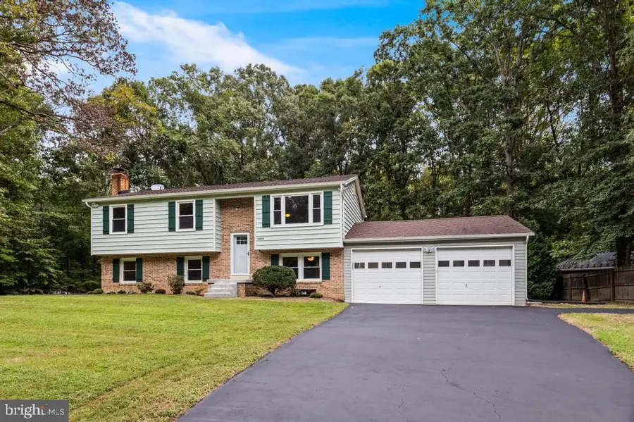36907 W Lakeland Dr, Mechanicsville, MD 20659 - #2