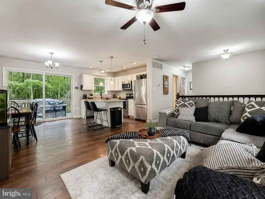 18461 Three Notch Rd, Lexington Park, MD 20653 - #2