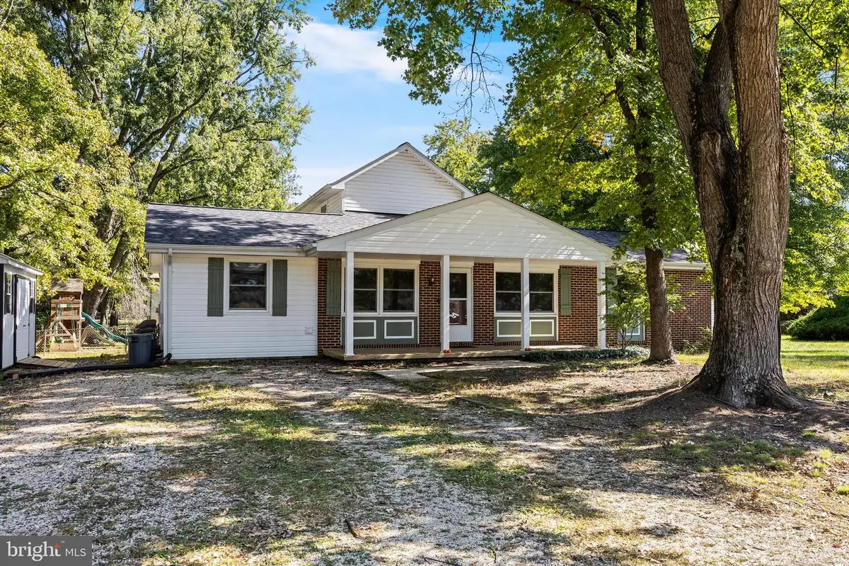 21388 Lynn Dr, Lexington Park, MD 20653 - #1