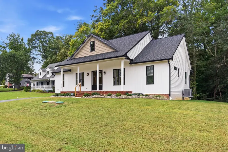 23195 Esperanza Dr, Lexington Park, MD 20653 - #2
