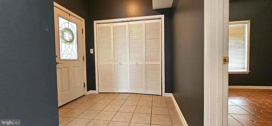 102 Williams St #209, Crisfield, MD 21817 - #3