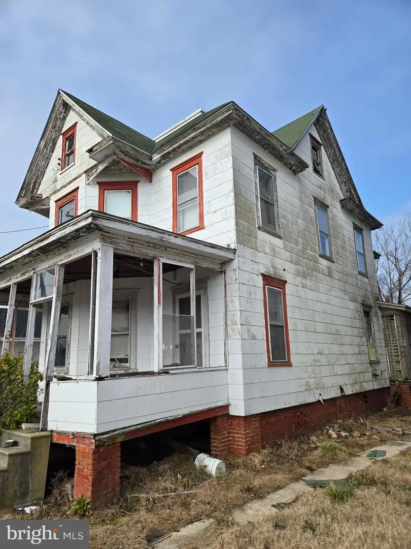 124 Maryland Ave, Crisfield, MD 21817 - #3