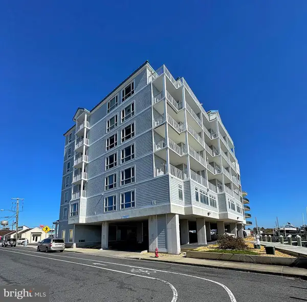 1 Dock St #304, CRISFIELD, MD 21817