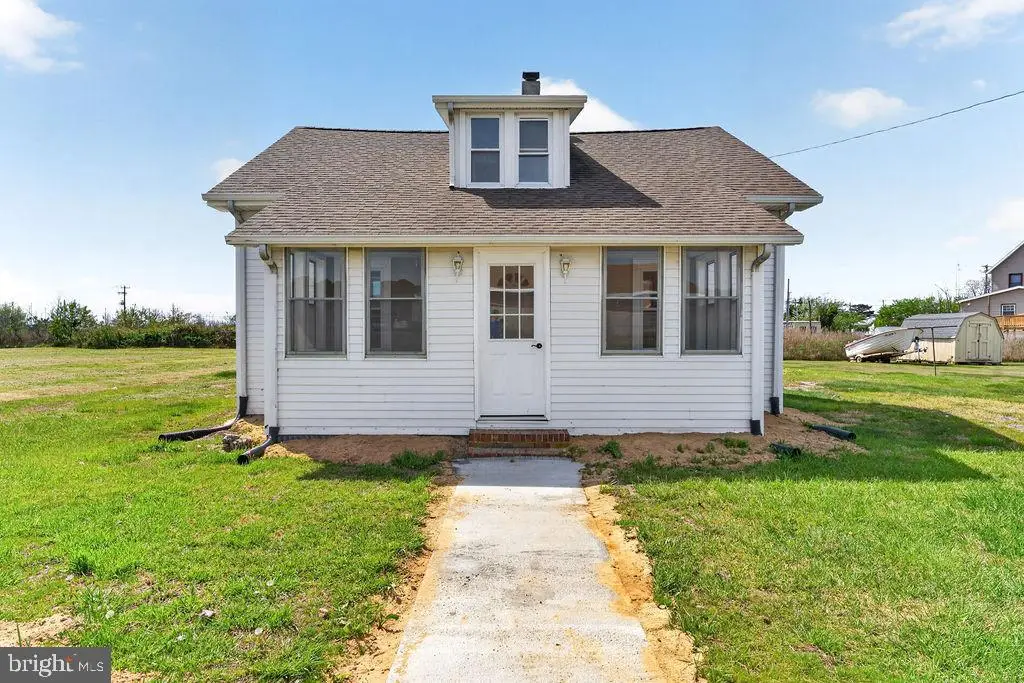 406 Charlotte Ave, Crisfield, MD 21817 - #1