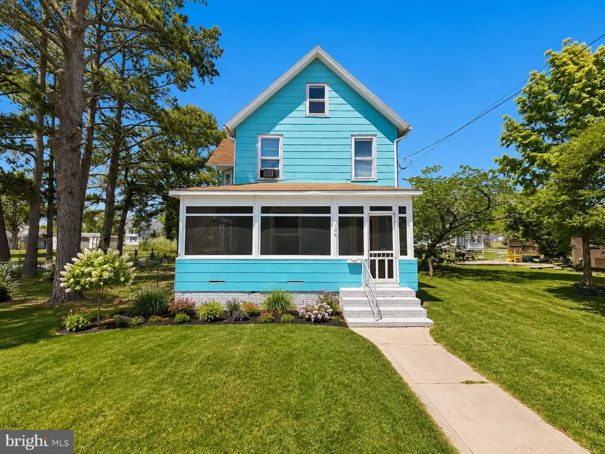 108 W Chesapeake Ave, Crisfield, MD 21817 - #1