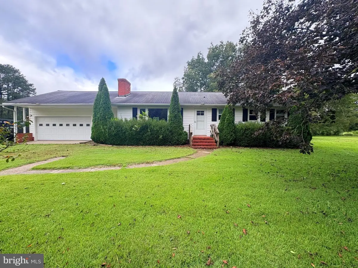 8066 Dividing Creek Rd, Pocomoke City, MD 21851 - #1