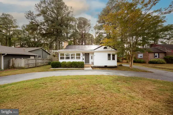 13 Hall Hwy, CRISFIELD, MD 21817