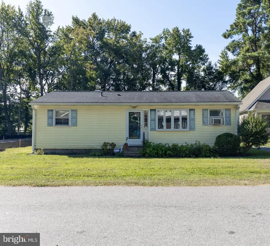 210 Brooks Ln, Saint Michaels, MD 21663 - #2