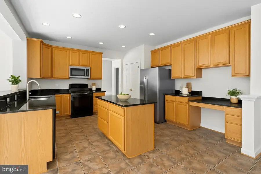 17529 Patterson Dr, Hagerstown, MD 21740 - Image #3