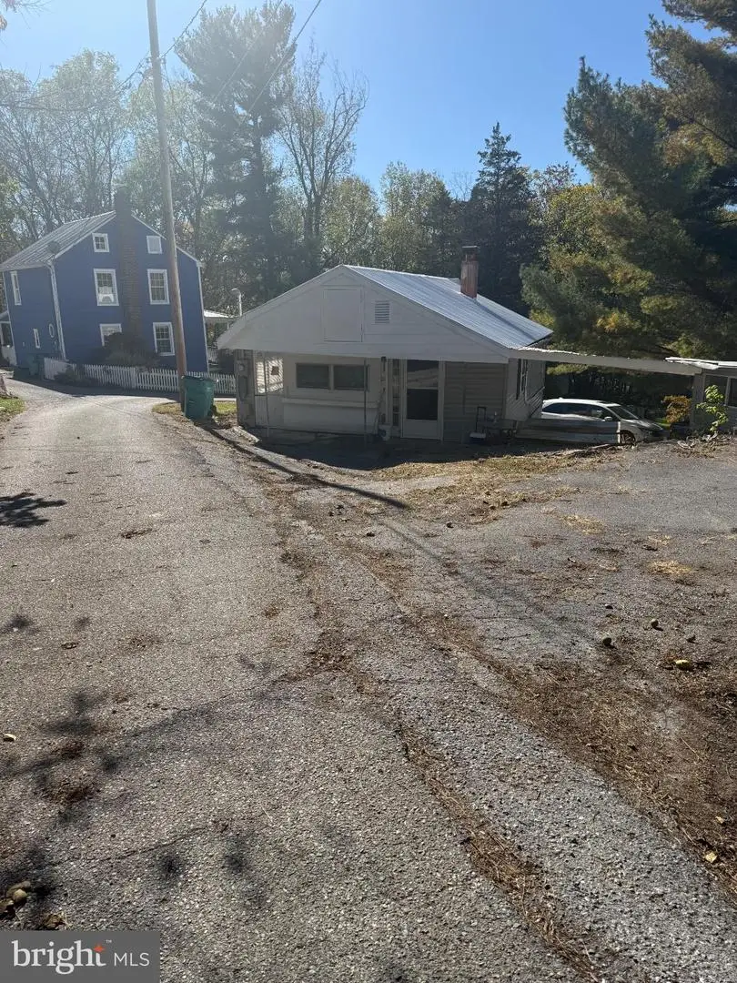 21 Bell Ln, Keedysville, MD 21756 - #1