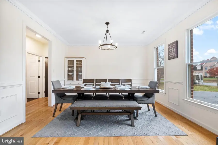 11411 Woodview Dr, Hagerstown, MD 21742 - Image #2