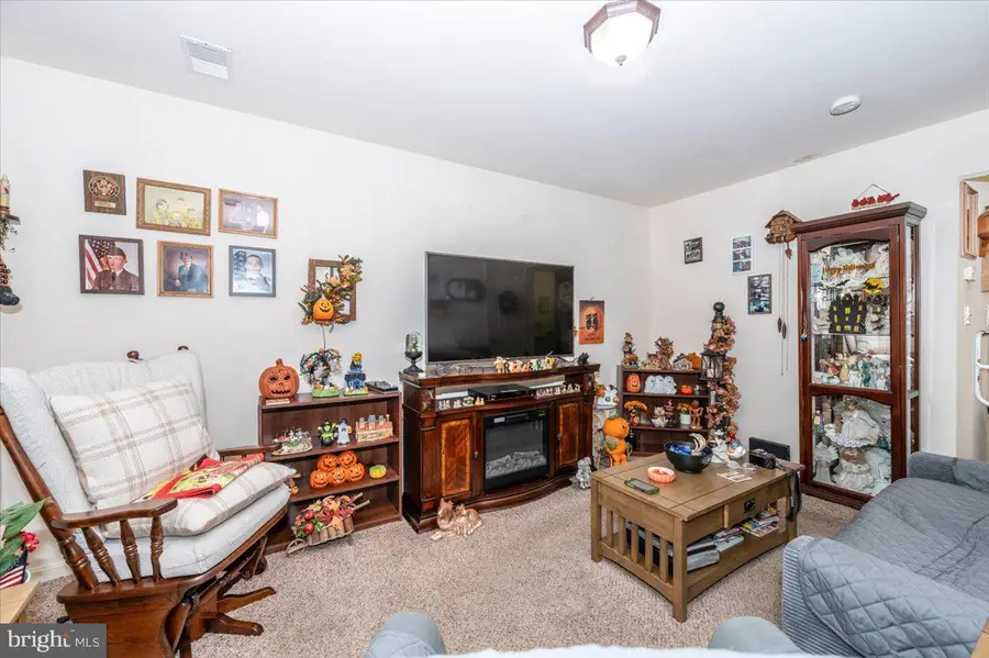 829 Rose Hill Ave, Hagerstown, MD 21740 - Image #3