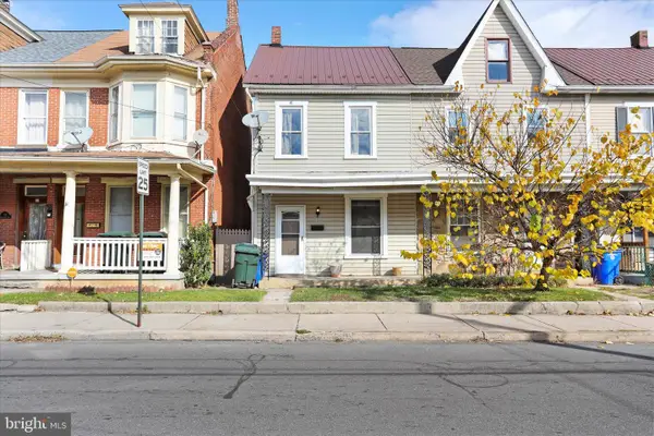 42 Fairground Ave, HAGERSTOWN, MD 21740