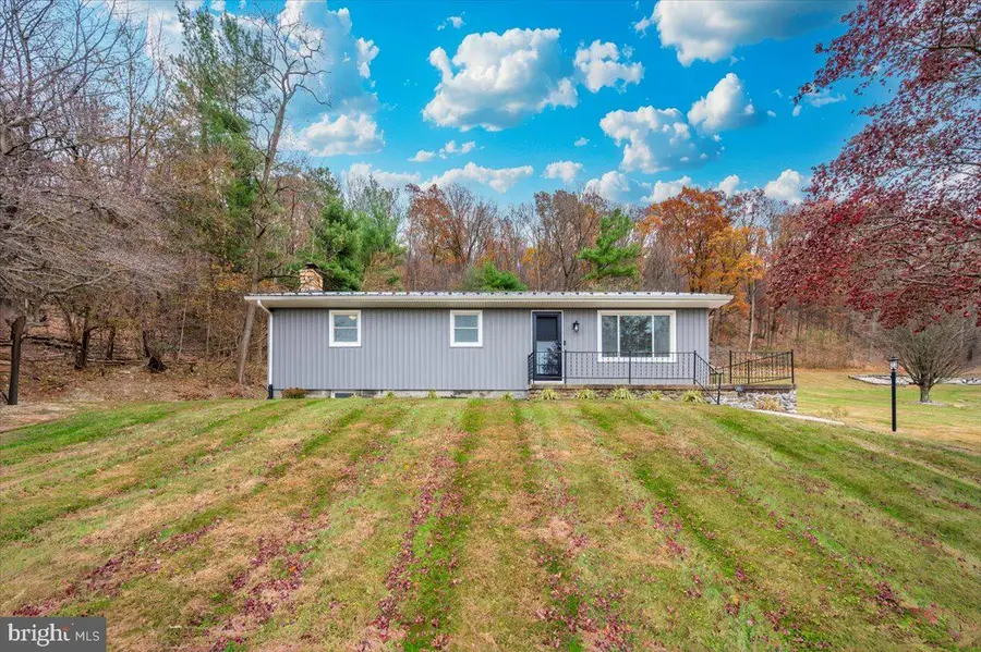 14519 Edgemont Rd, Smithsburg, MD 21783 - Image #2