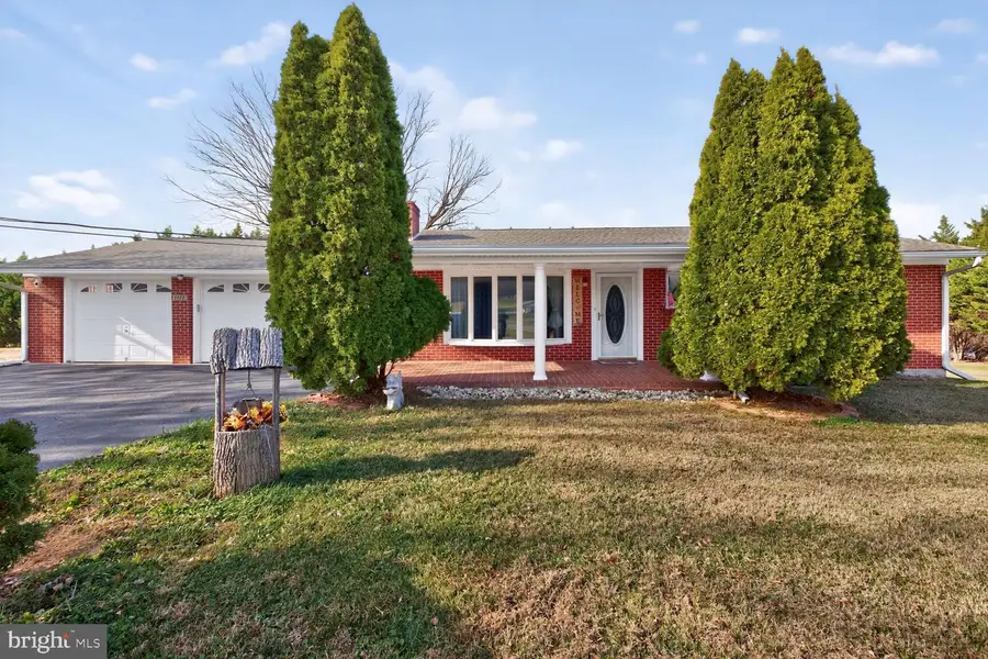 8418 Mapleville Rd, Boonsboro, MD 21713 - Image #2