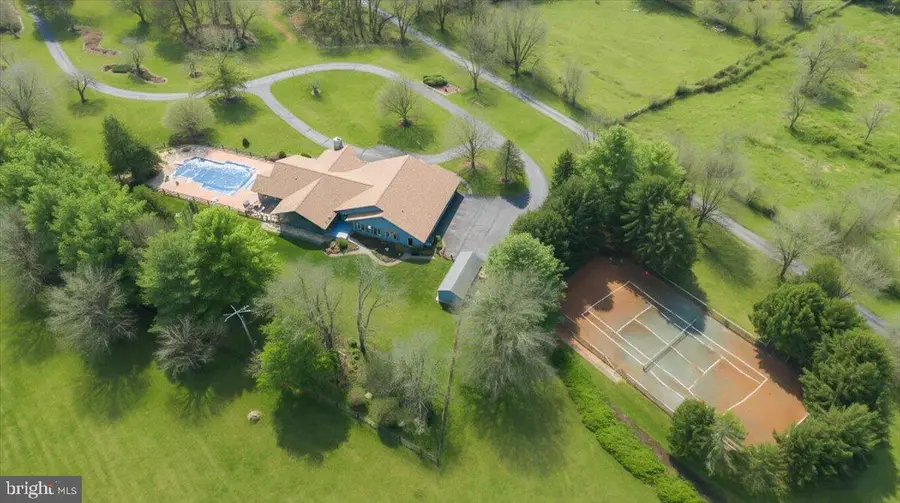 19850 Cool Hollow Rd, Hagerstown, MD 21740 - Image #3