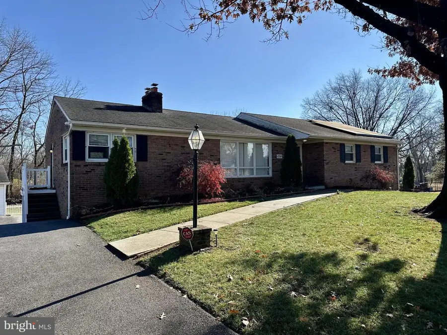 13511 Cherry Tree Cir, Hagerstown, MD 21742 - Image #2