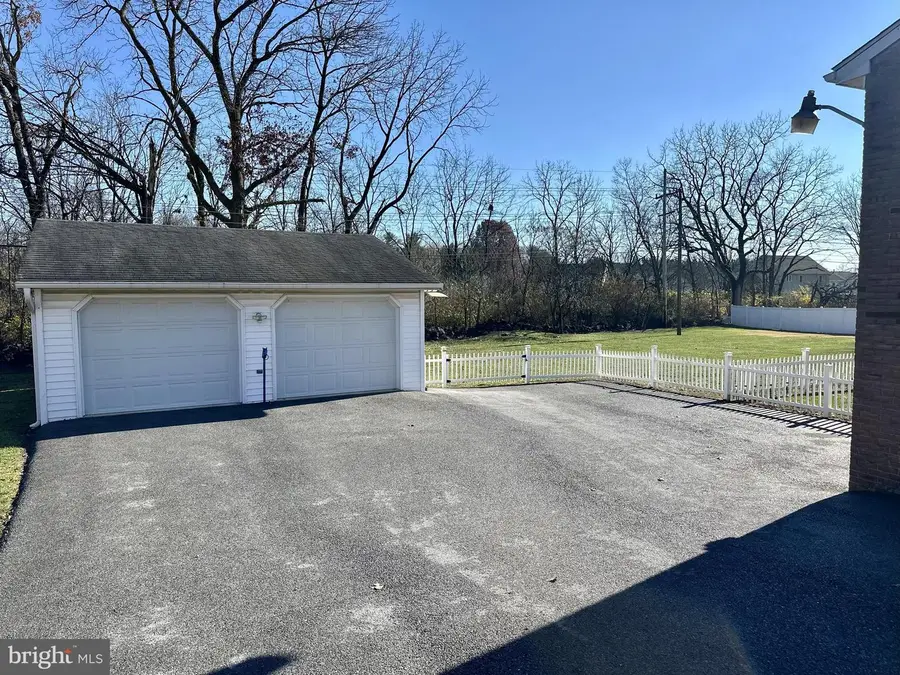 13511 Cherry Tree Cir, Hagerstown, MD 21742 - Image #3