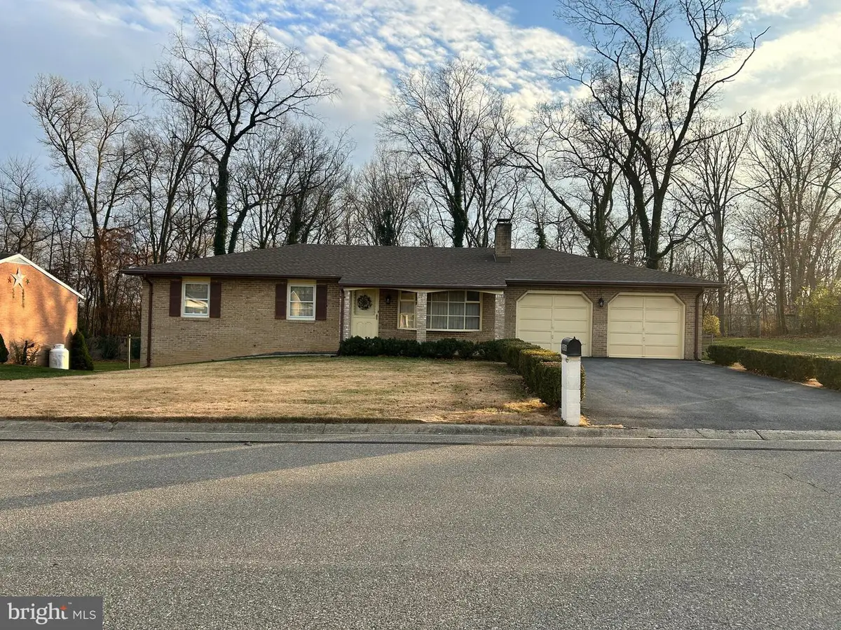 10701 Oak Forest Dr, Hagerstown, MD 21740 - Image #1