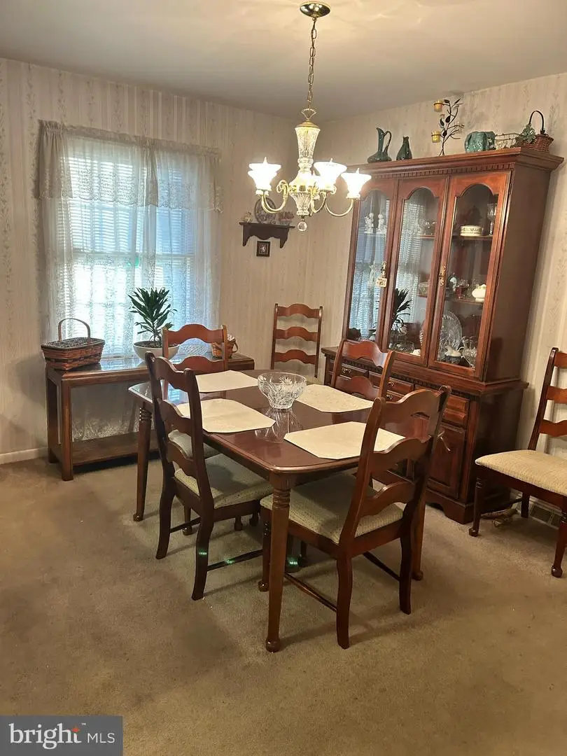 10701 Oak Forest Dr, Hagerstown, MD 21740 - Image #3