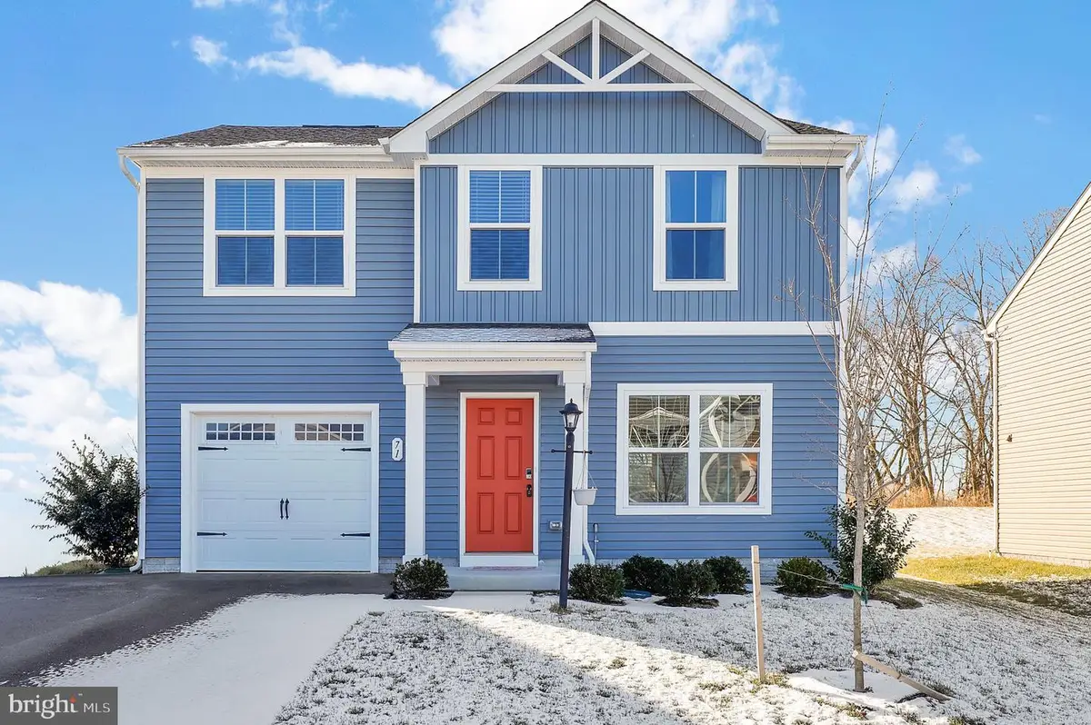 71 Charlotte St, Hagerstown, MD 21740 - Image #1