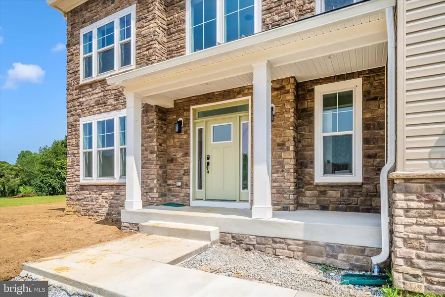 20406 Trout Dr, Hagerstown, MD 21740 - Image #2