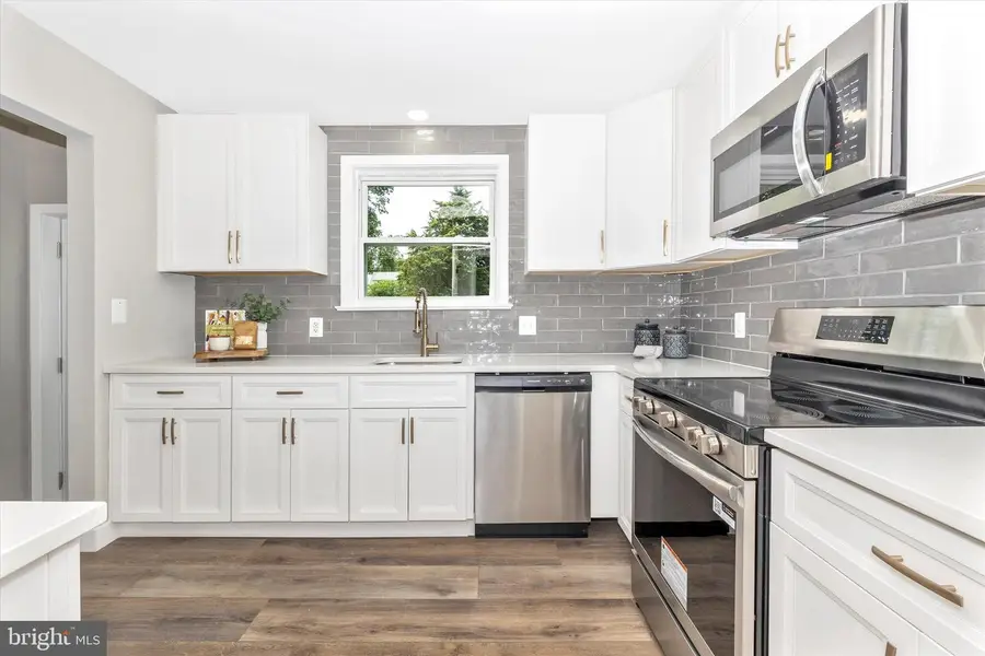 20017 Gilbert Hills Dr, Hagerstown, MD 21742 - Image #2