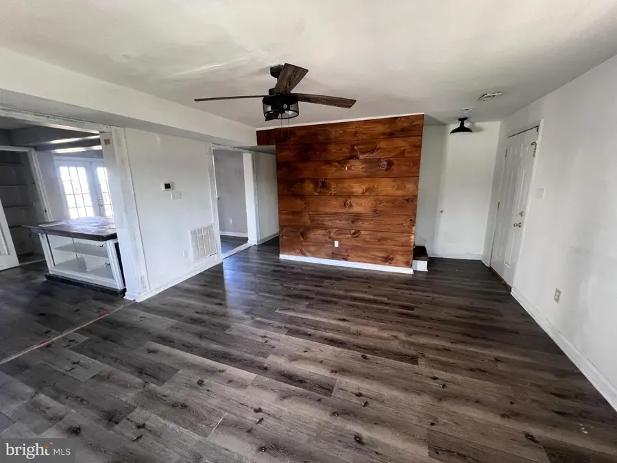 104 W High St W, Hancock, MD 21750 - #3