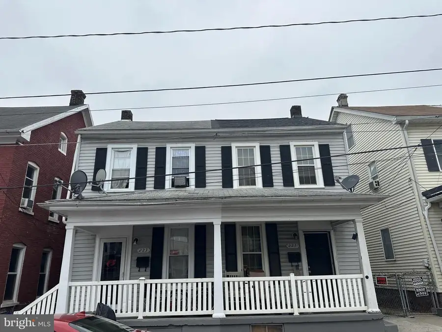 223 Summer St, Hagerstown, MD 21740 - #3