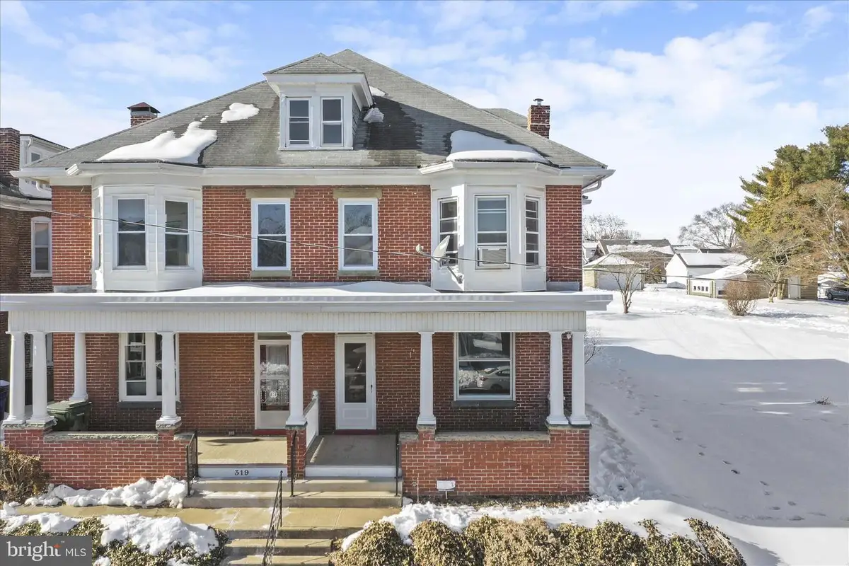 321 West Side Ave, Hagerstown, MD 21740 - #1