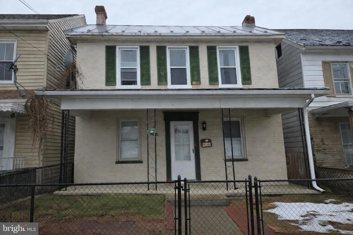 709 S Potomac St, Hagerstown, MD 21740 - #1