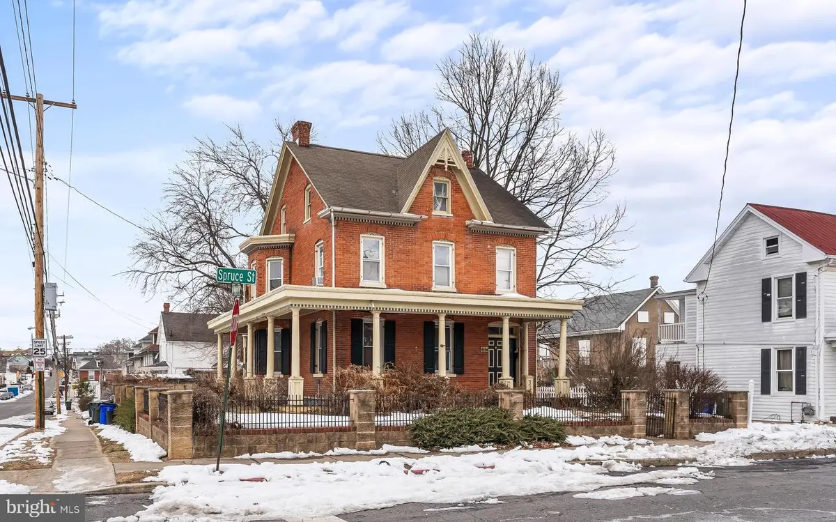 767 Spruce St, Hagerstown, MD 21740 - #1