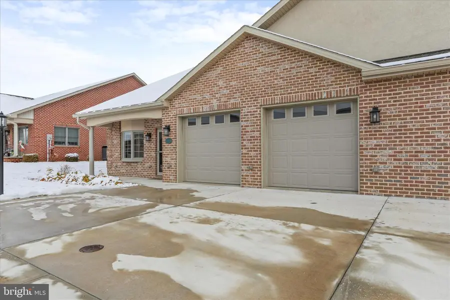 13428 Marquise Dr, Hagerstown, MD 21742 - #3