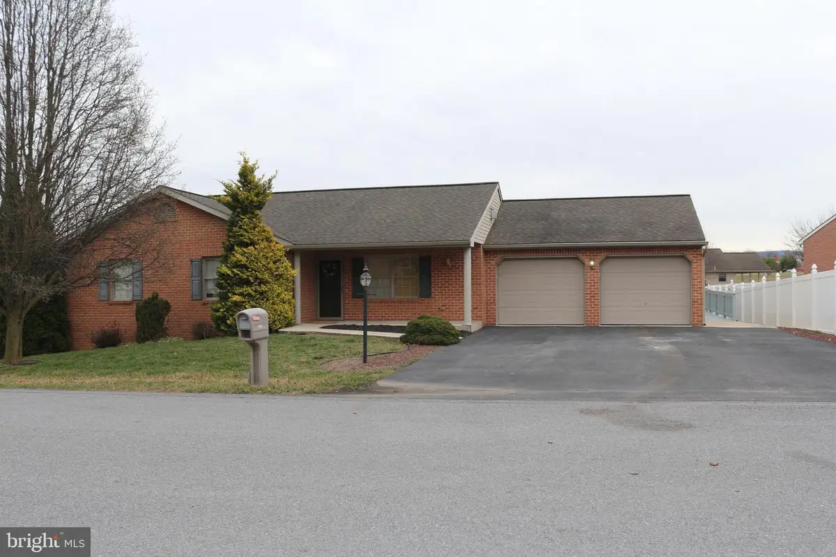 235 Montclair Ct, Hagerstown, MD 21742 - #1