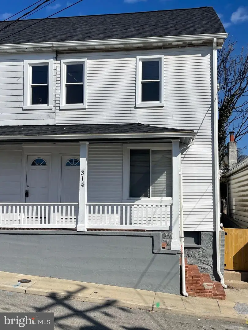 314 E Franklin St, Hagerstown, MD 21740 - #1
