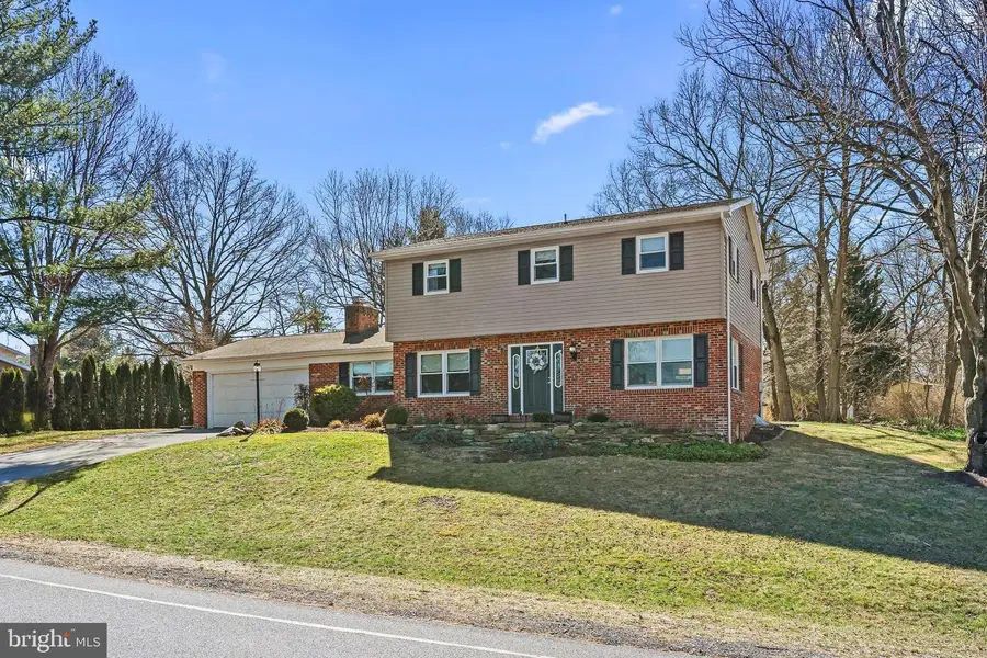 11927 Sycamore Dr, Hagerstown, MD 21742 - #2