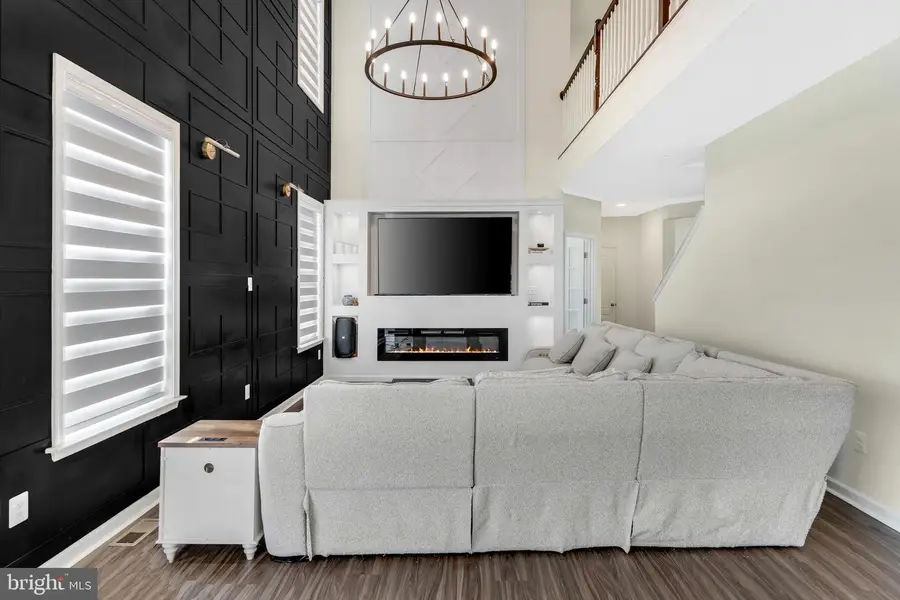 9309 Alloway Dr, Hagerstown, MD 21740 - #2