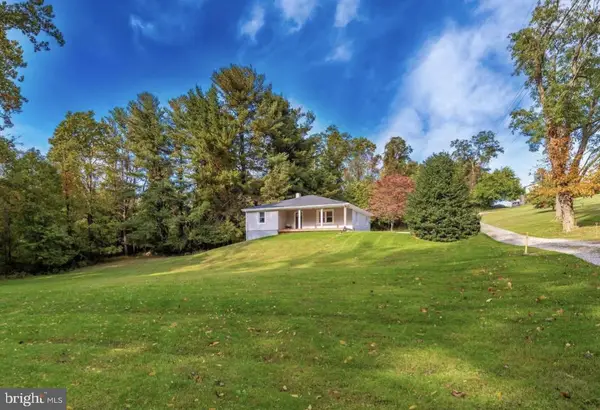 11863 Wolfsville Rd, SMITHSBURG, MD 21783