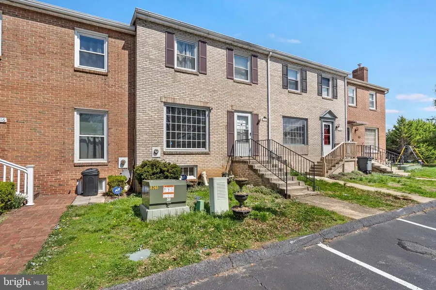 17918 Hickory Ln, Hagerstown, MD 21740 - #2