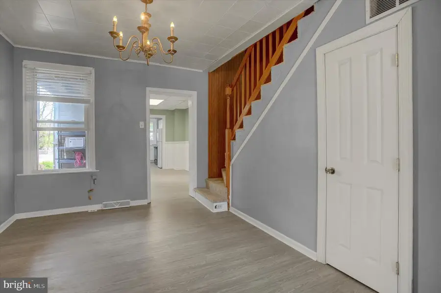 114 E Antietam St E, Hagerstown, MD 21740 - #2