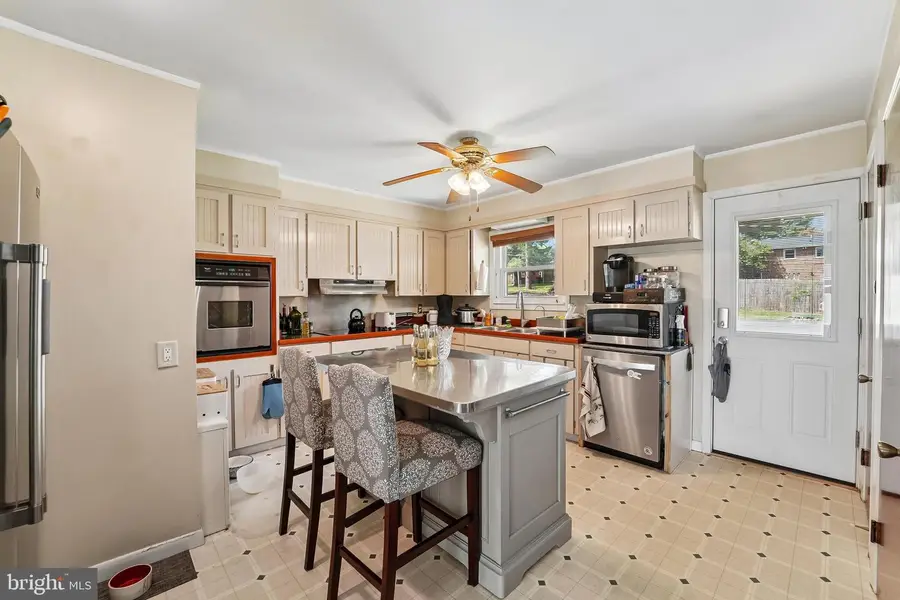 11910 Wesley Dr, Hagerstown, MD 21742 - #3