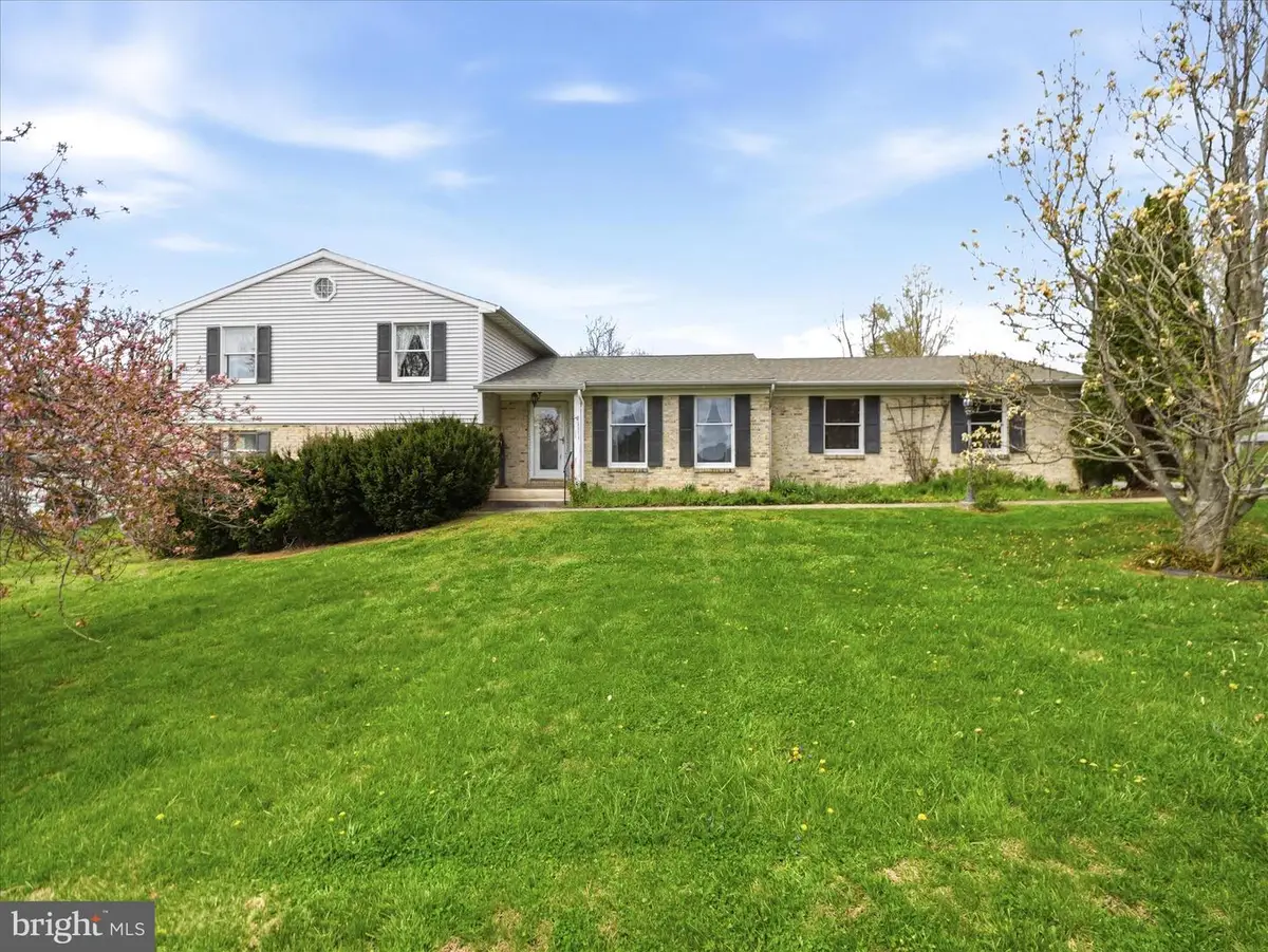8 Taylor Dr, Keedysville, MD 21756 - #1